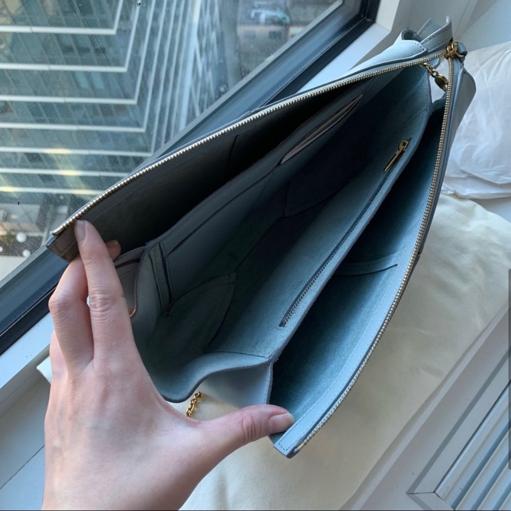 Céline Tri-fold Clutch On Chain Cloud Supple Natural Calfskin - Picture 5 of 8